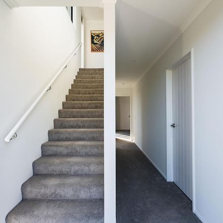 Modern Family Friendly Getaway Villa Dunedin Eksteriør bilde